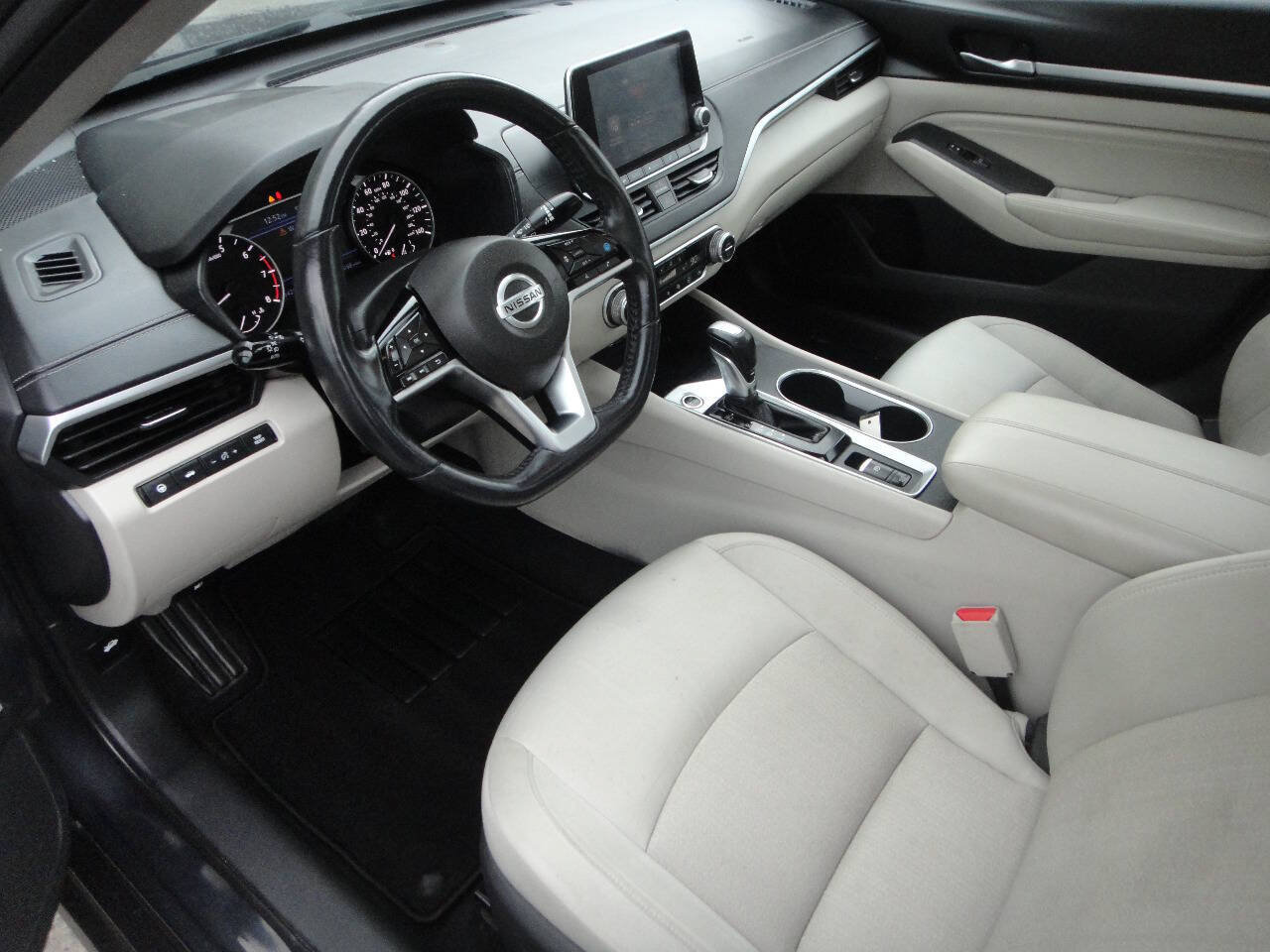 Used 2019 Nissan Altima 2.5 SV AWD/4WD image 7
