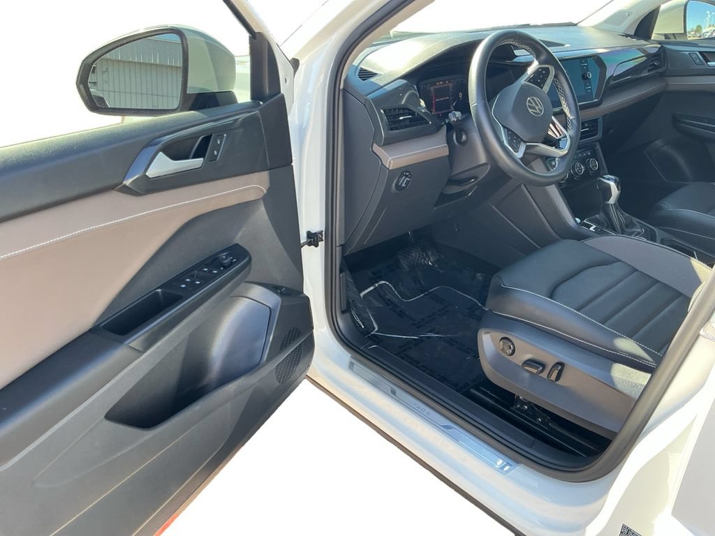 Used 2023 Volkswagen Taos SEL AWD/4WD image 24