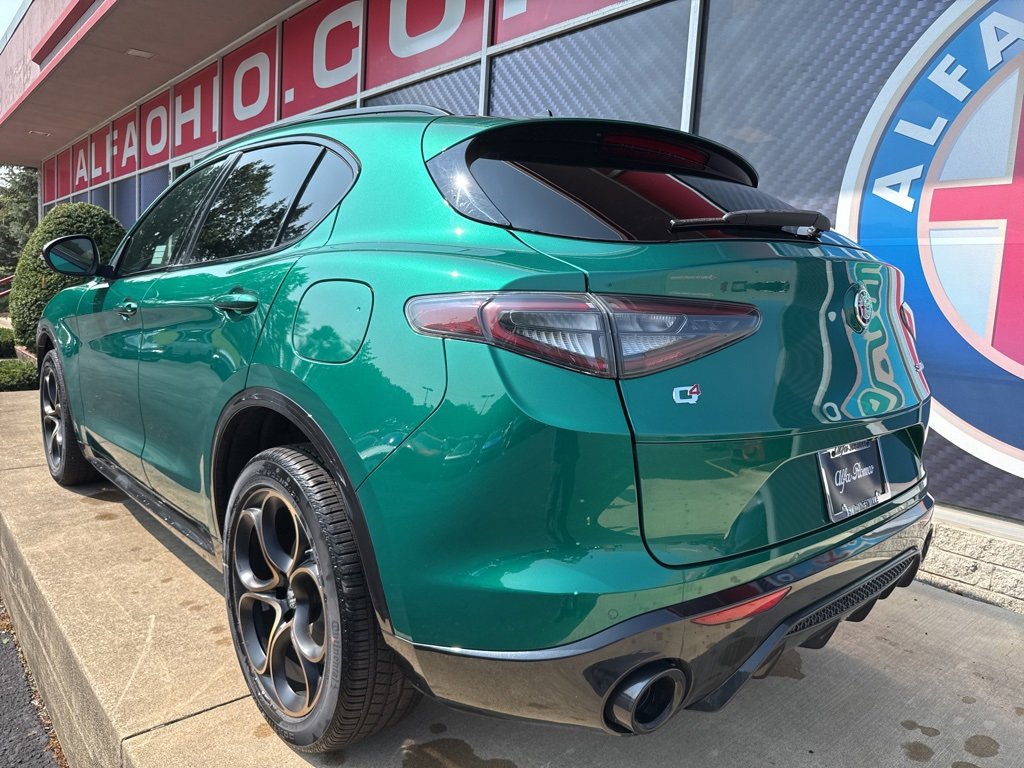 New 2025 Alfa Romeo Stelvio Sprint image 8