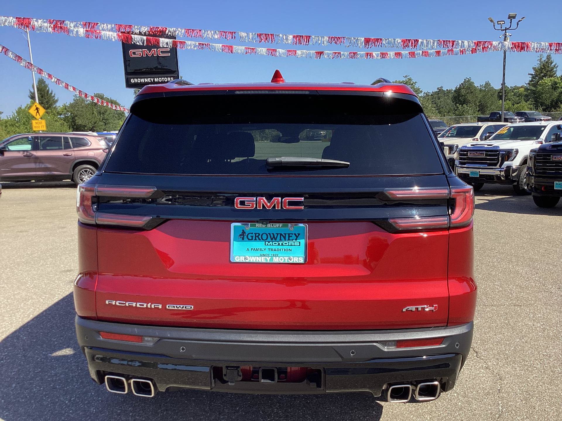New 2025 GMC Acadia AT4 AWD/4WD image 8