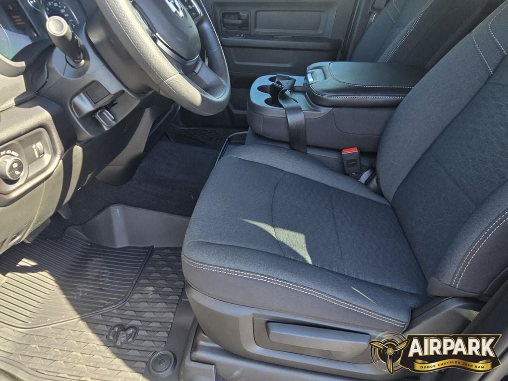 New 2025 RAM 2500 Tradesman AWD/4WD image 16