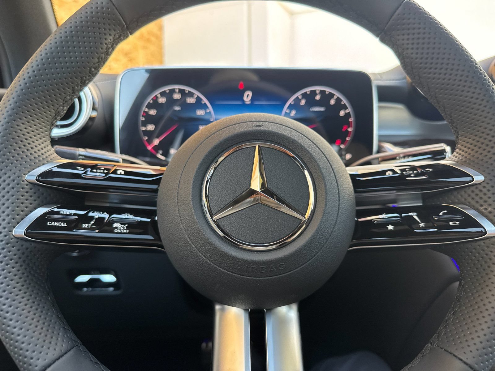 New 2027 Mercedes-Benz GLC 300 4MATIC image 23