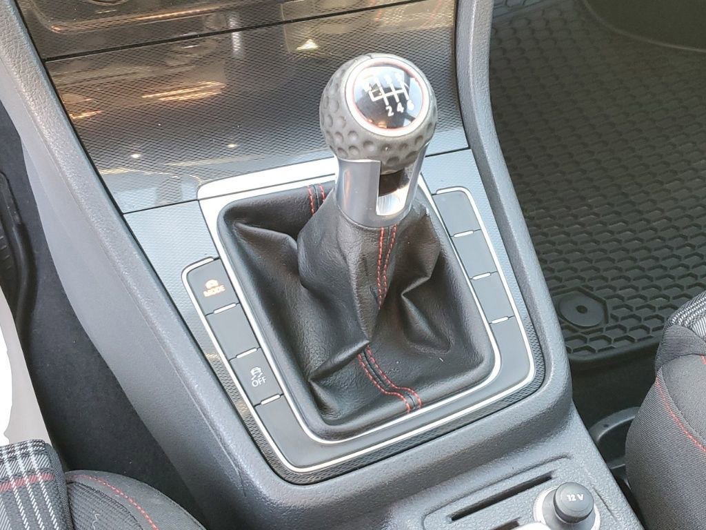 Used 2016 Volkswagen GTI S image 23