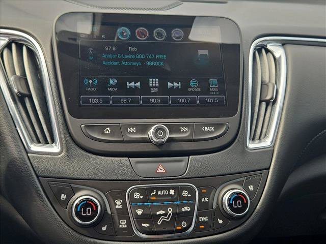 Certified 2017 Chevrolet Malibu Premier w/ Premier Sun and Wheel Package FWD image 14