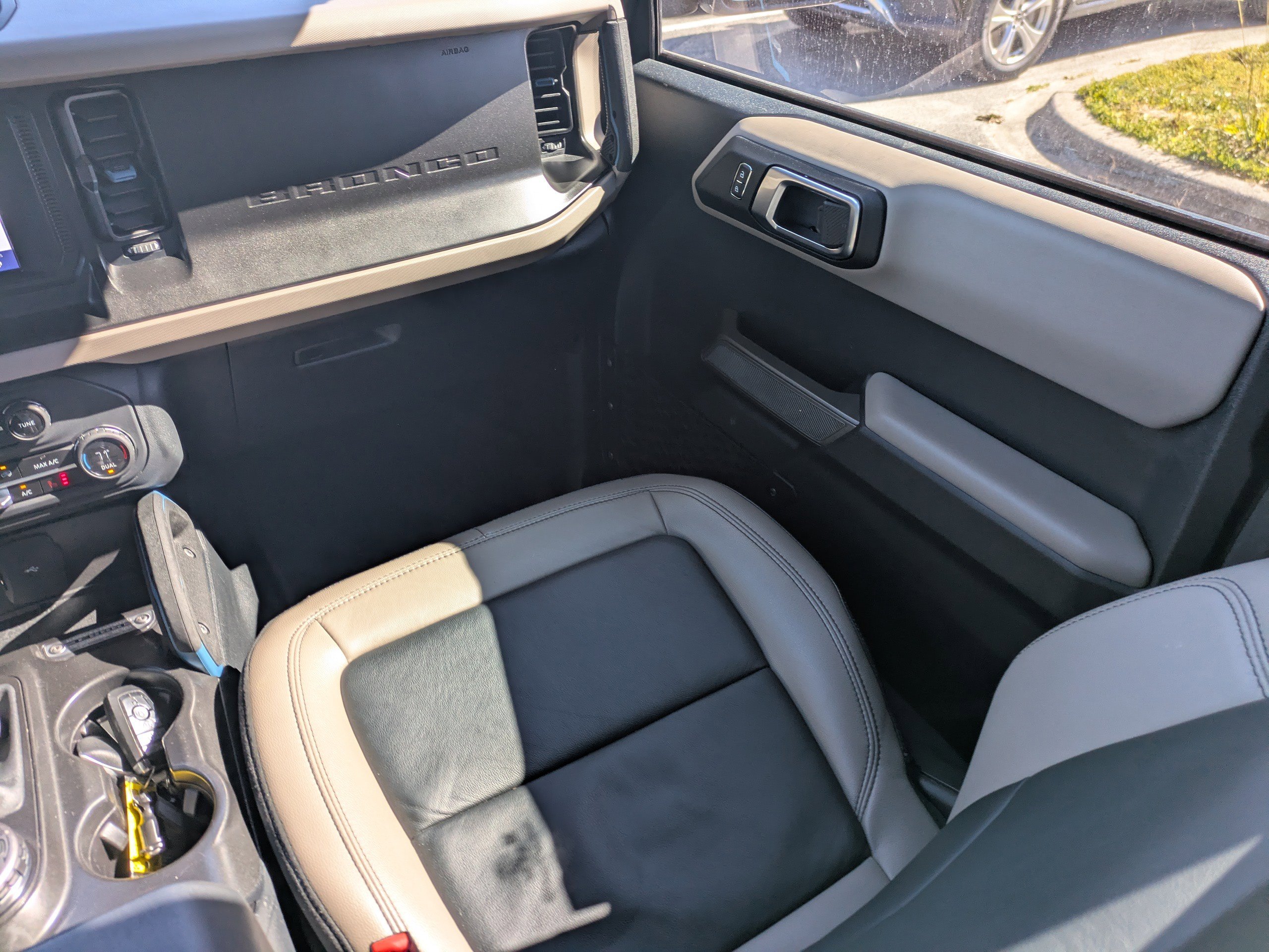 Used 2023 Ford Bronco Wildtrak image 20