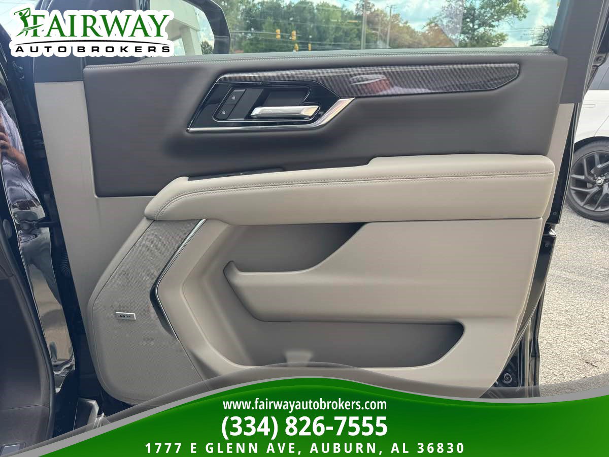 Used 2026 GMC Yukon Elevation w/ Elevation Premium Package AWD/4WD image 32