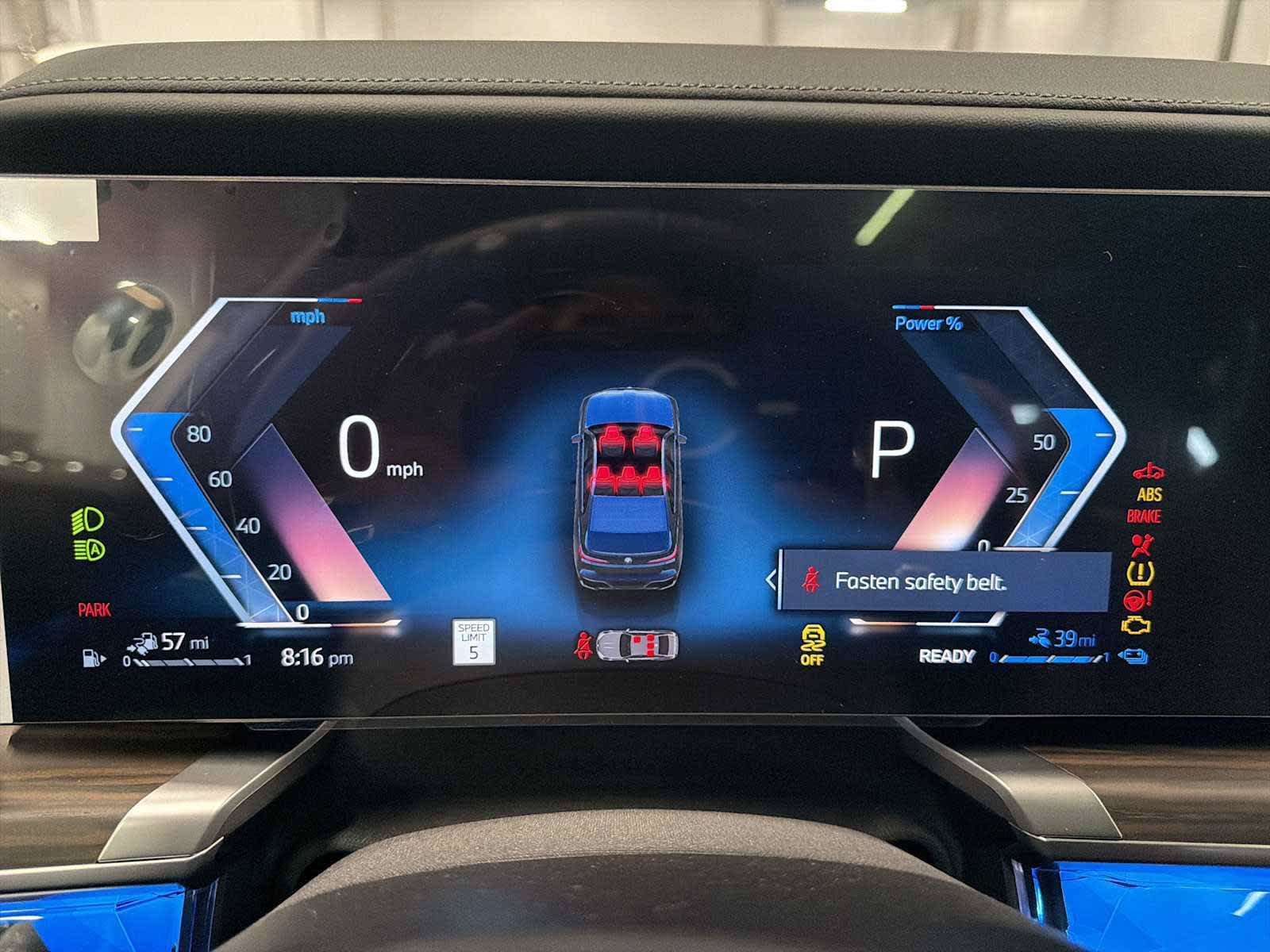 New 2026 BMW 750e xDrive AWD/4WD image 9