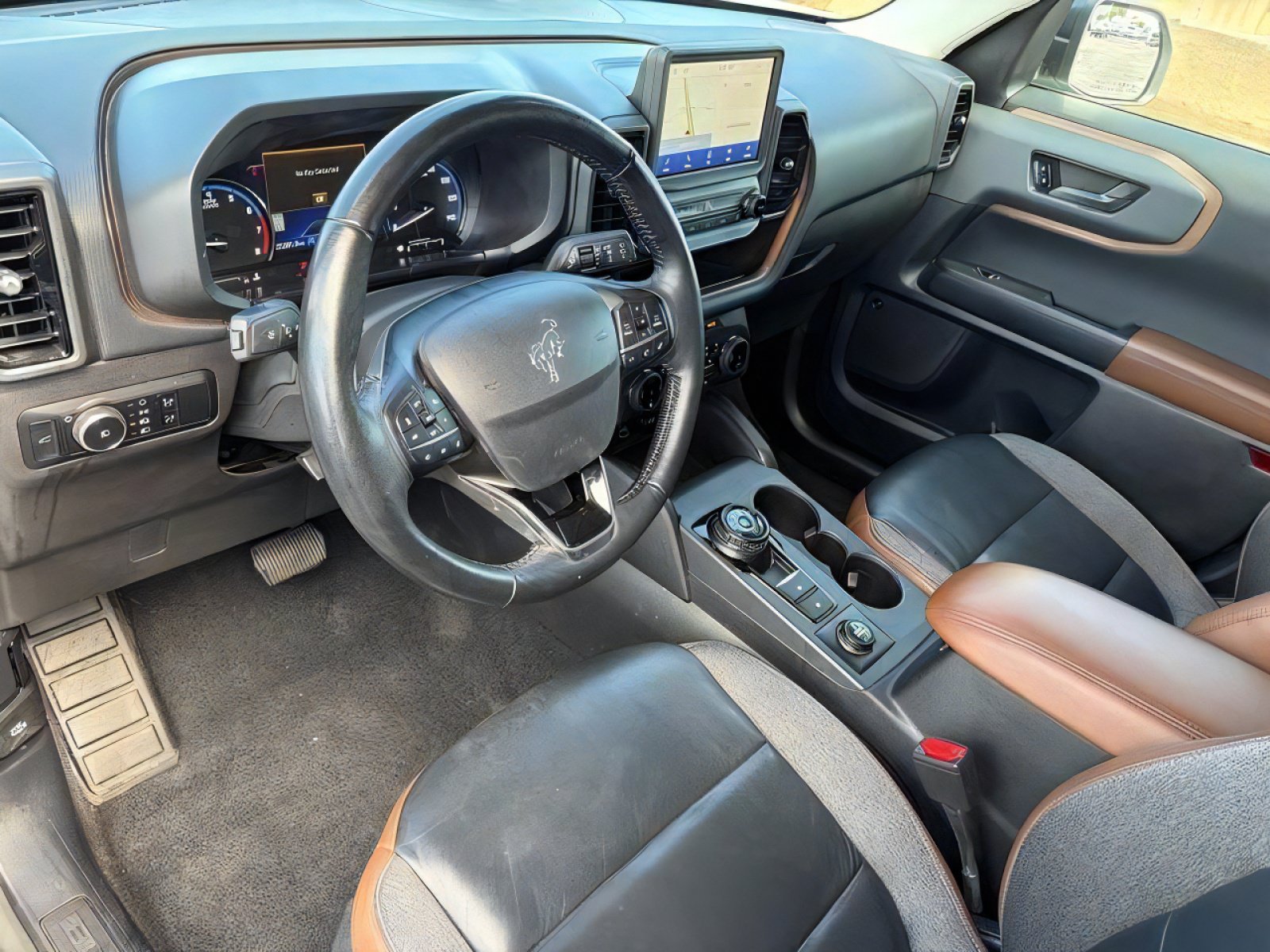 Used 2023 Ford Bronco Sport Outer Banks w/ Tech Package AWD/4WD image 16