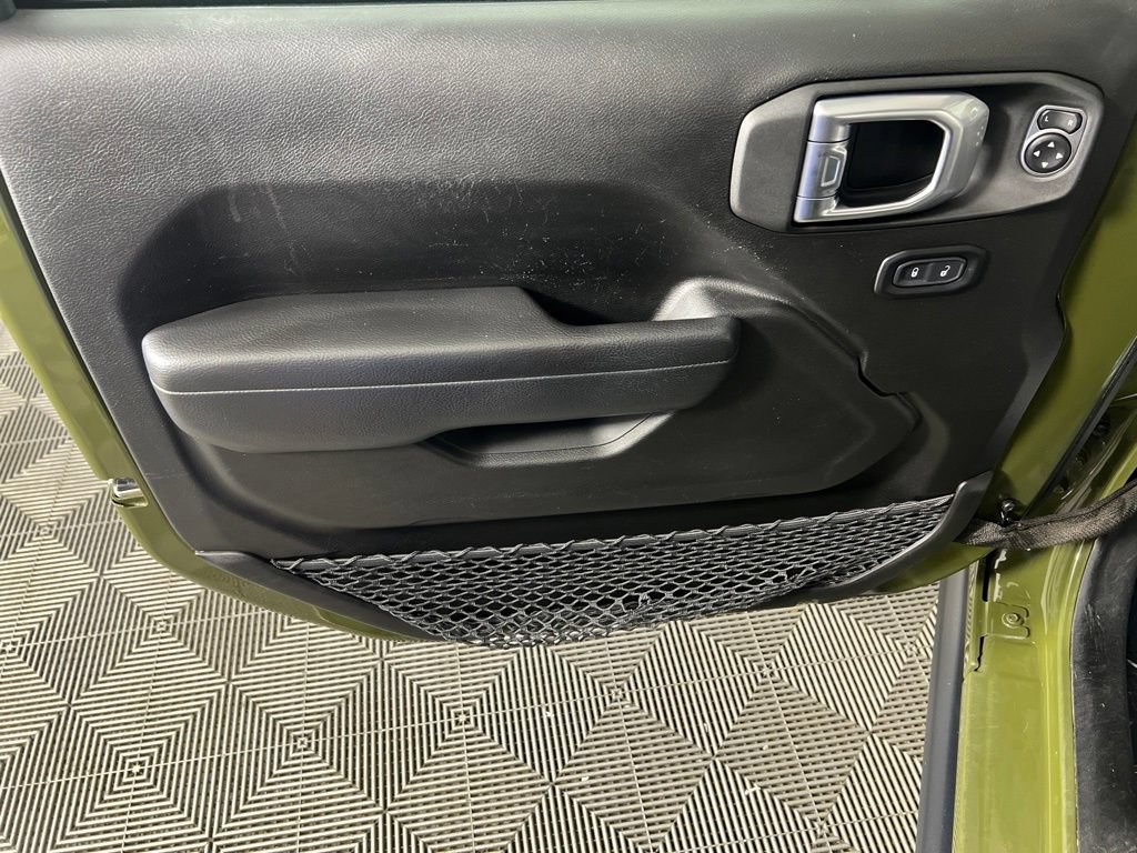 Used 2024 Jeep Wrangler Unlimited Sport AWD/4WD image 16