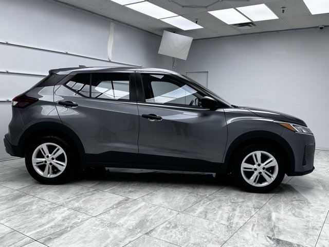 Used 2024 Nissan Kicks S image 9