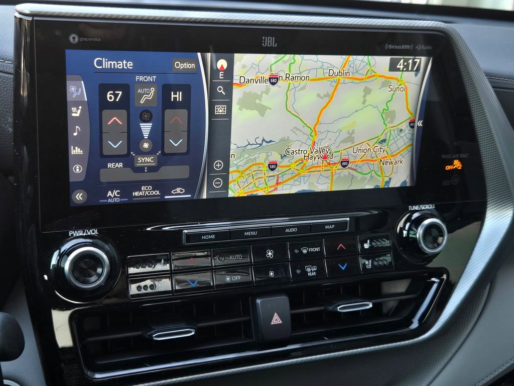 Used 2021 Toyota Highlander Platinum image 16