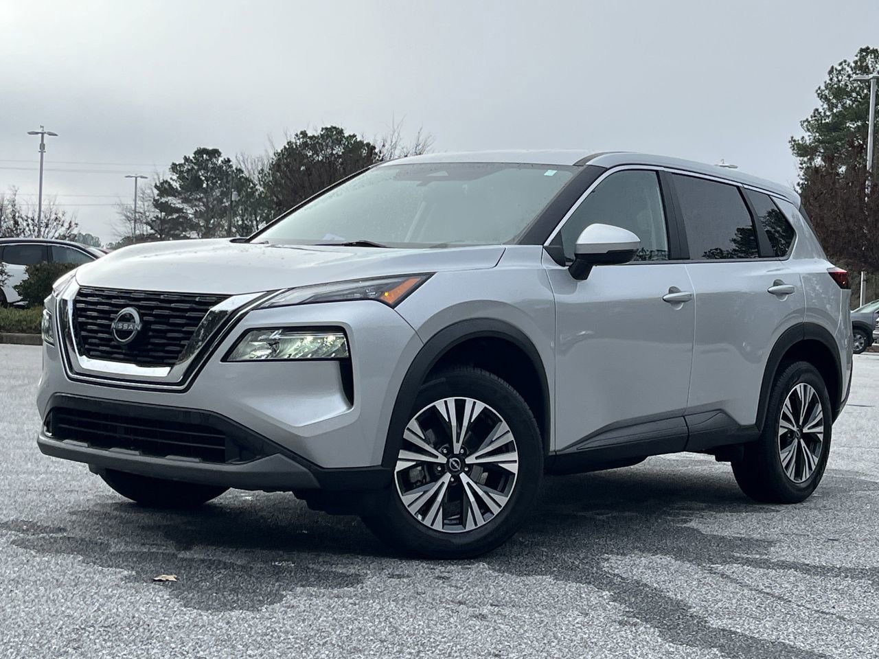 Certified 2022 Nissan Rogue SV image 1