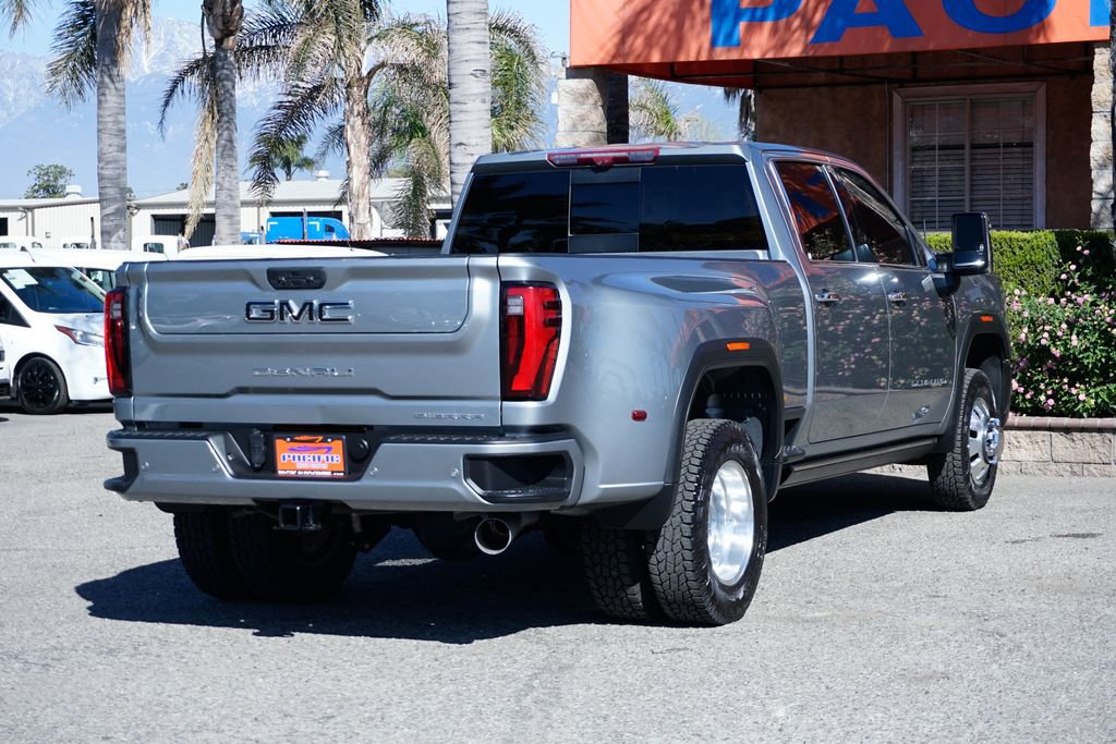Used 2024 GMC Sierra 3500 Denali w/ Denali Reserve Package image 11