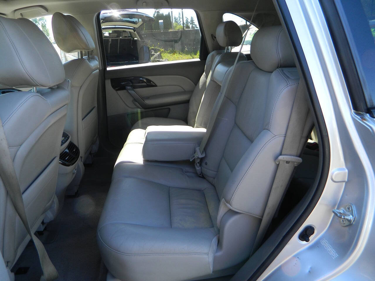 Used 2007 Acura MDX w/ Technology Package AWD/4WD image 14
