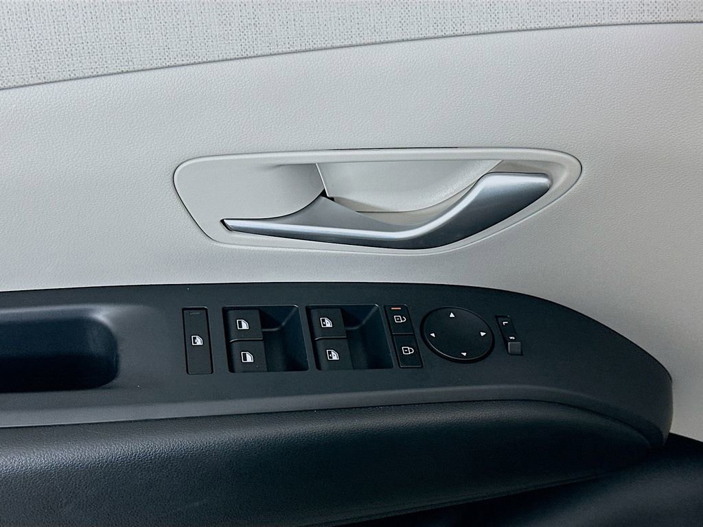 Used 2025 Hyundai Tucson SEL image 18