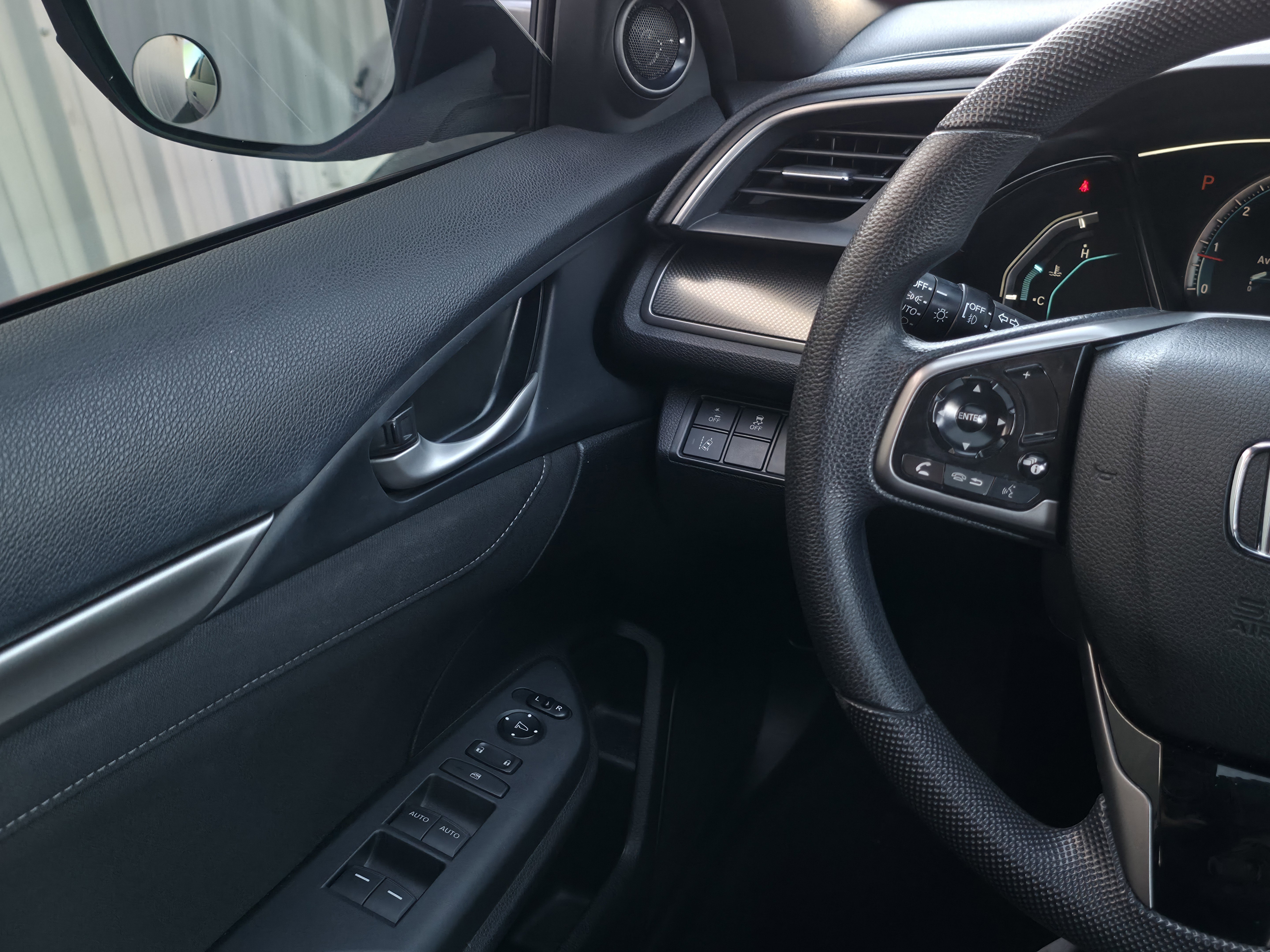 Used 2019 Honda Civic EX image 26