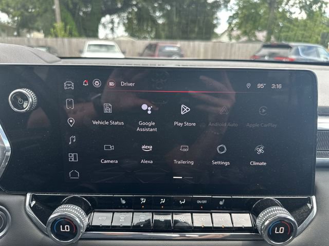 Used 2024 GMC Canyon Elevation w/ Convenience Package AWD/4WD image 10
