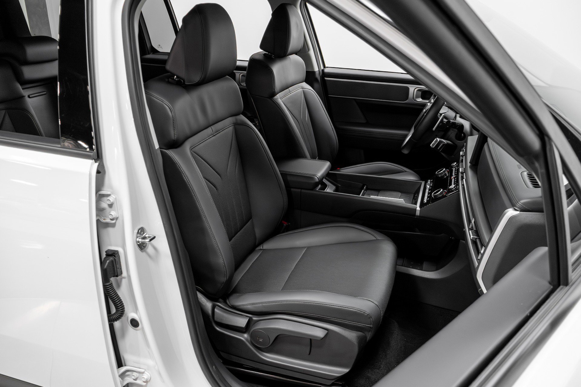 Used 2025 Hyundai Santa Fe SEL image 19