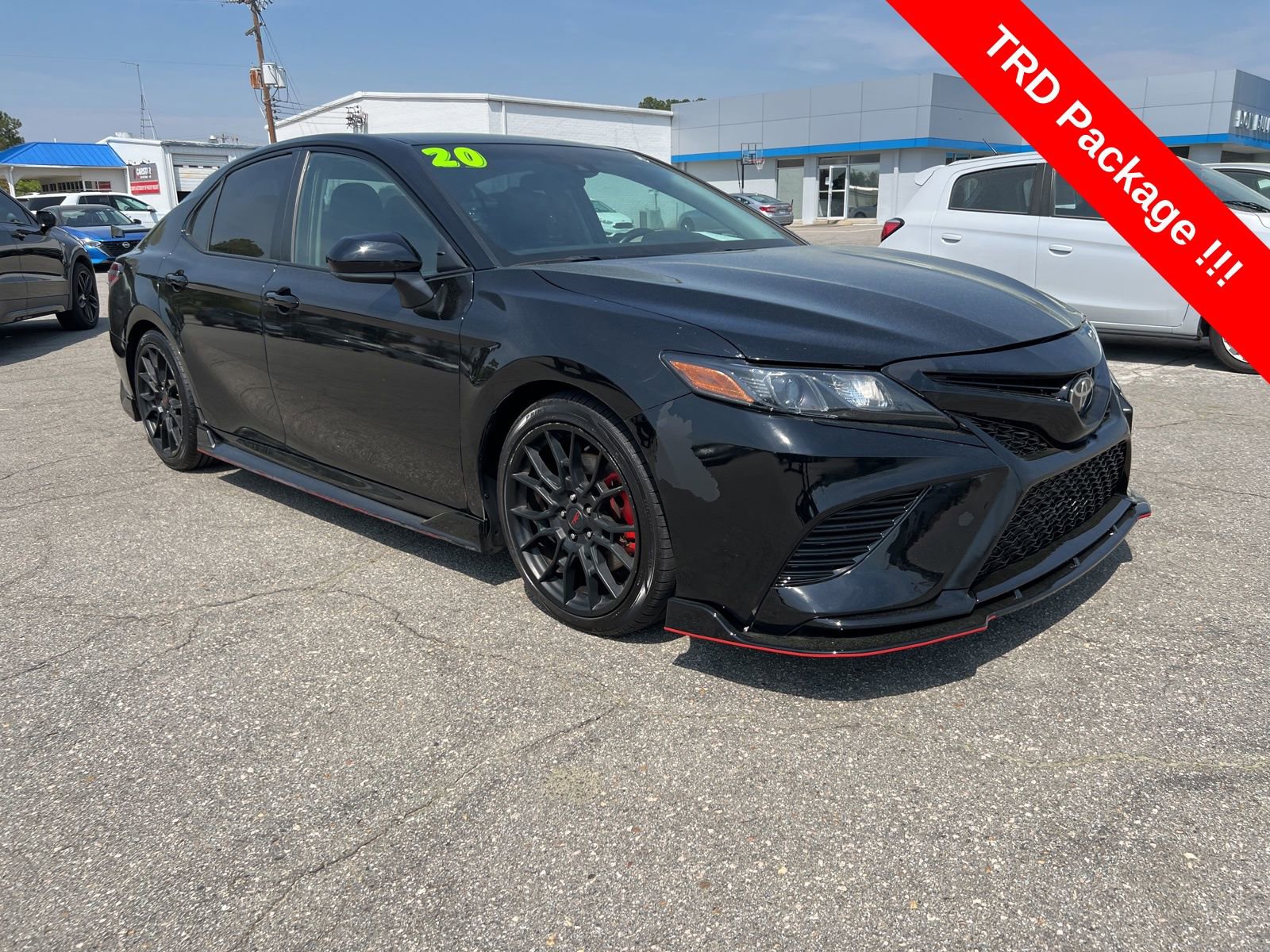 Used 2020 Toyota Camry TRD image 3