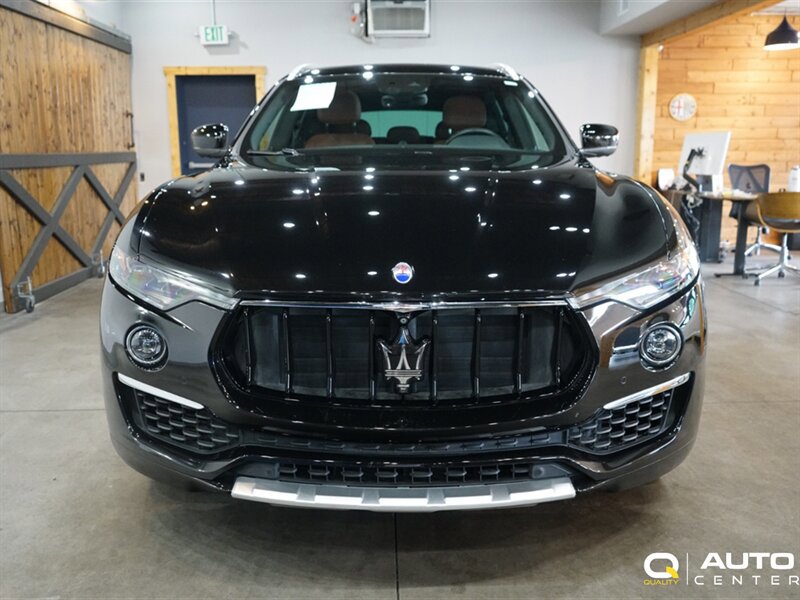 Used 2021 Maserati Levante GranLusso AWD/4WD image 2