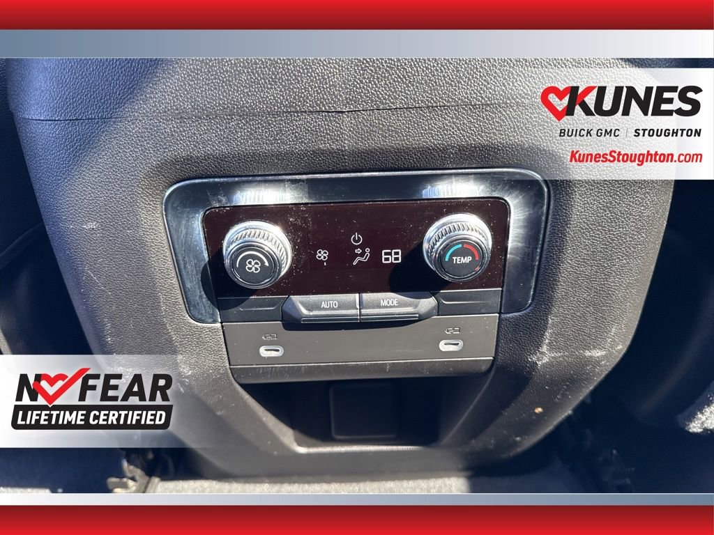 Used 2023 GMC Yukon SLT image 42