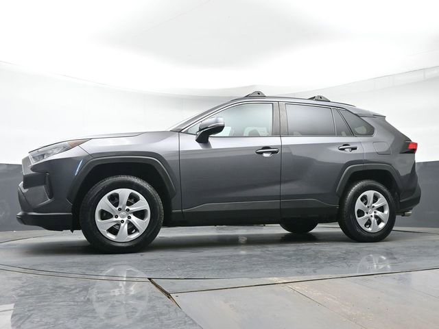 Used 2021 Toyota RAV4 LE AWD/4WD image 29