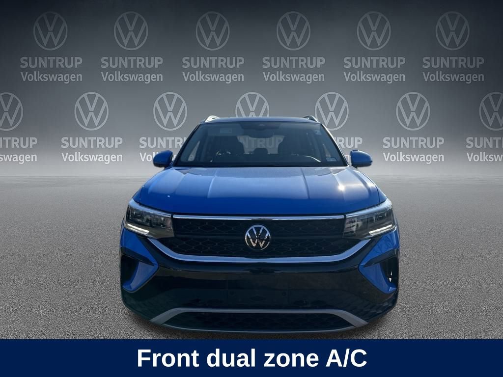 Used 2024 Volkswagen Taos SE image 9