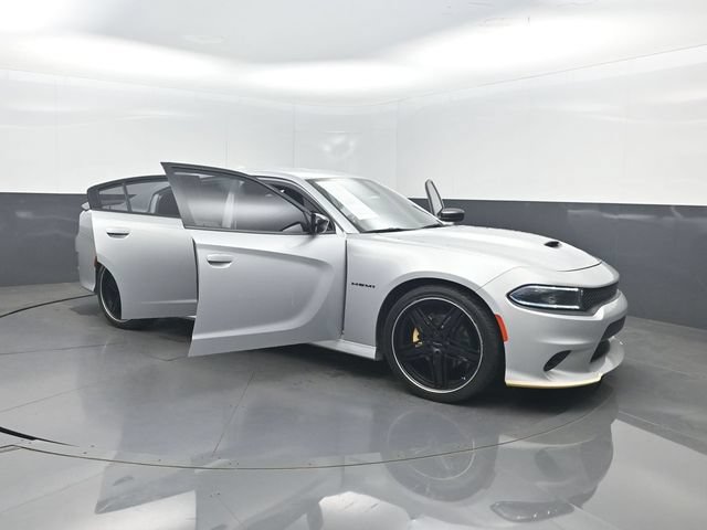 Used 2022 Dodge Charger R/T w/ Blacktop Package RWD image 39