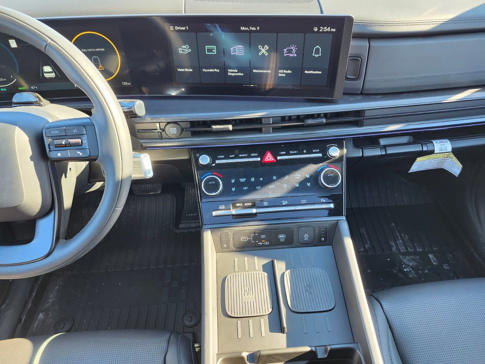 Used 2025 Hyundai Santa Fe Calligraphy image 14