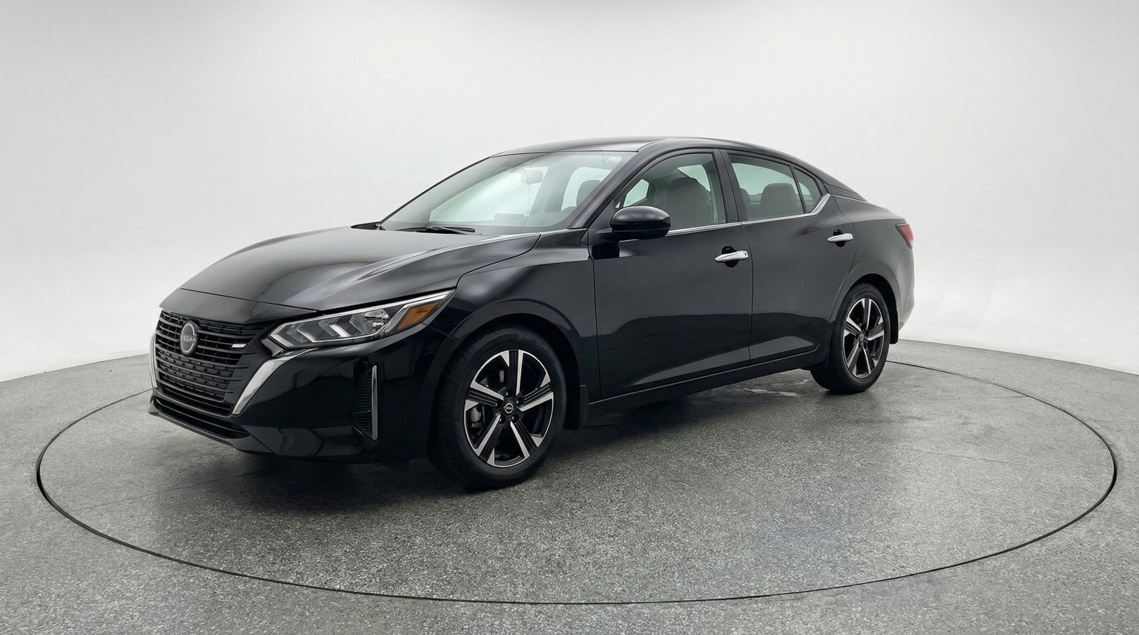 Used 2025 Nissan Sentra SV image 3