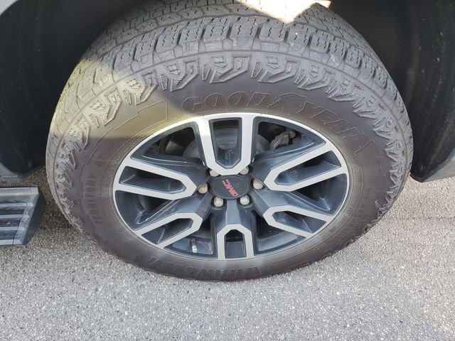 Used 2024 GMC Yukon AT4 w/ AT4 Premium Plus Package image 8