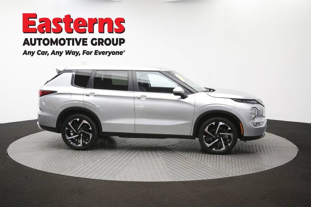 Used 2024 Mitsubishi Outlander SE FWD image 48