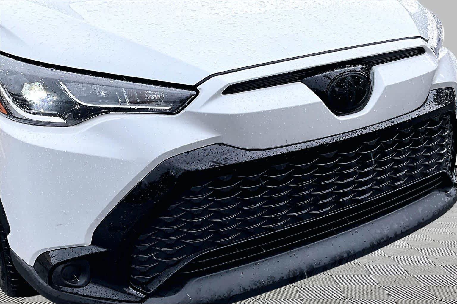 Certified 2024 Toyota Corolla Cross AWD Hybrid image 30