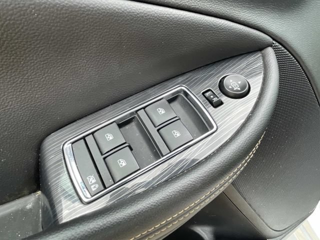Used 2020 Chevrolet Impala LT FWD image 12