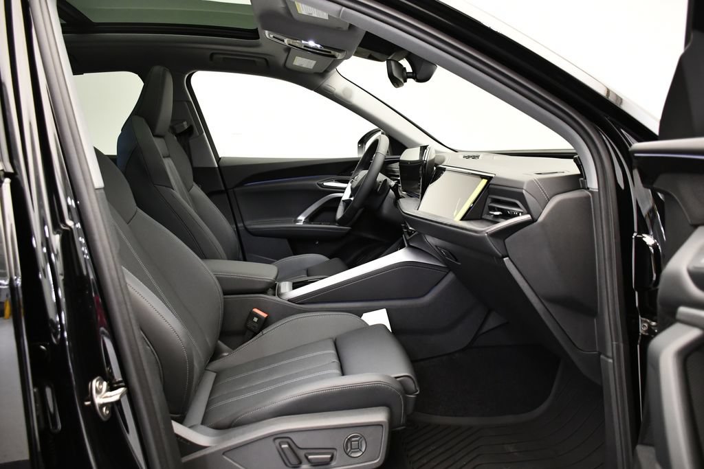 Used 2025 Audi Q5 Prestige AWD/4WD image 45