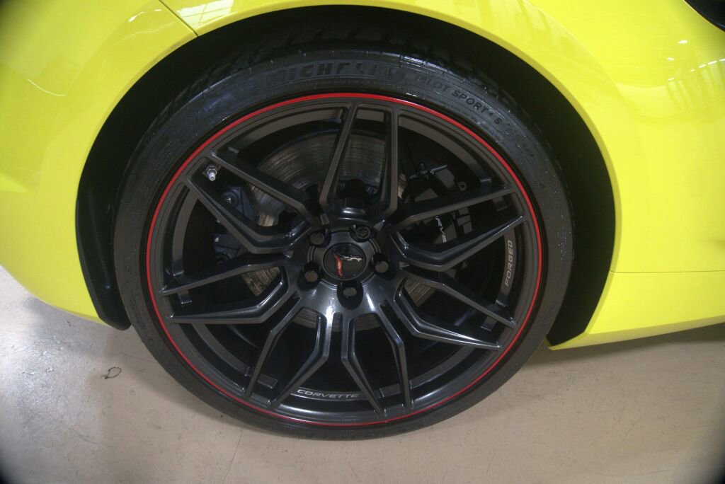 Used 2024 Chevrolet Corvette Z06 image 32