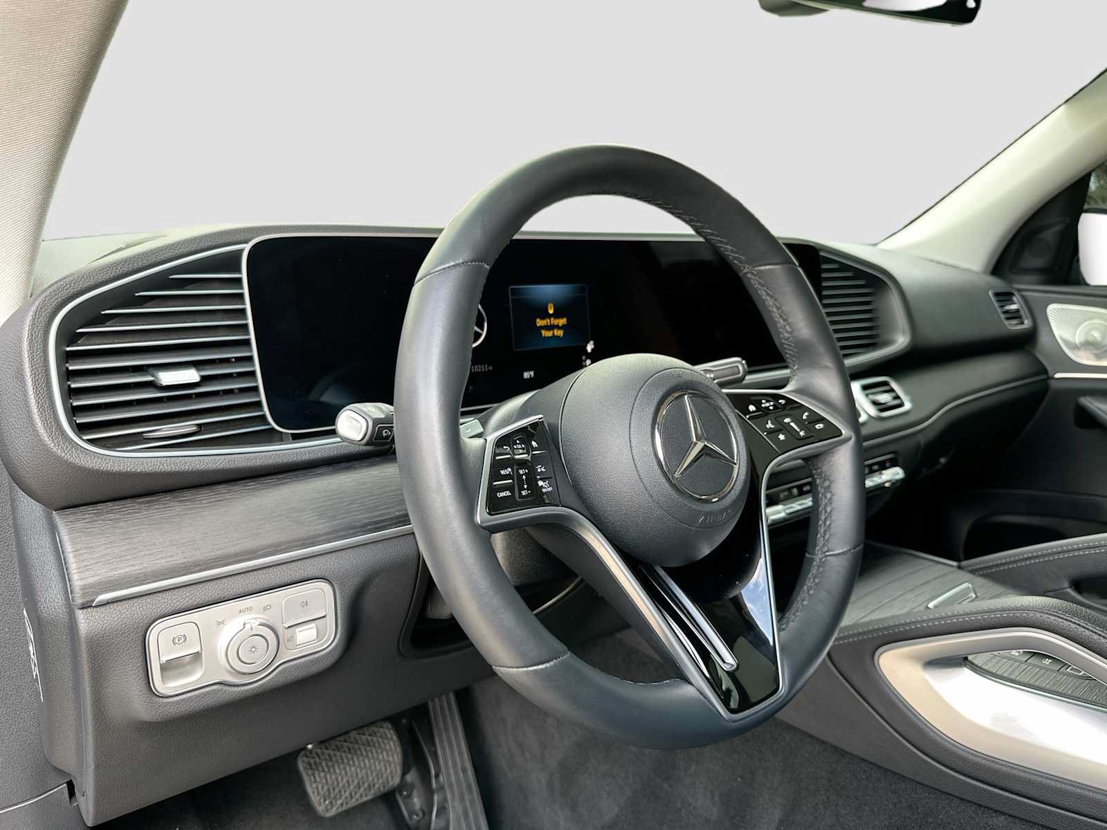 Certified 2025 Mercedes-Benz GLE 580 4MATIC image 9