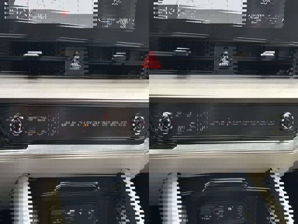 Certified 2023 Kia Sportage EX w/ EX Premium Package image 19