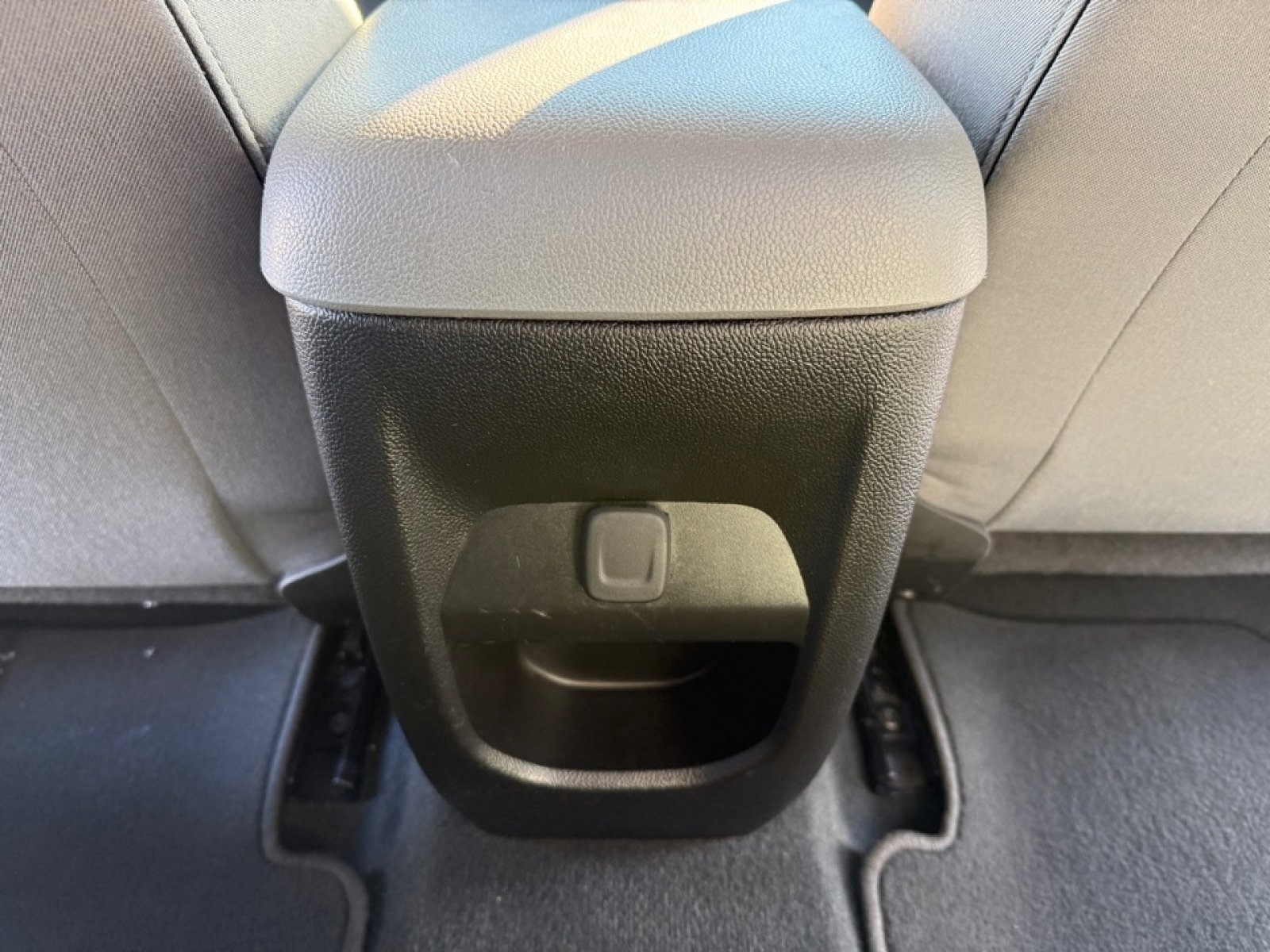 Used 2022 Chevrolet Colorado W/T image 30