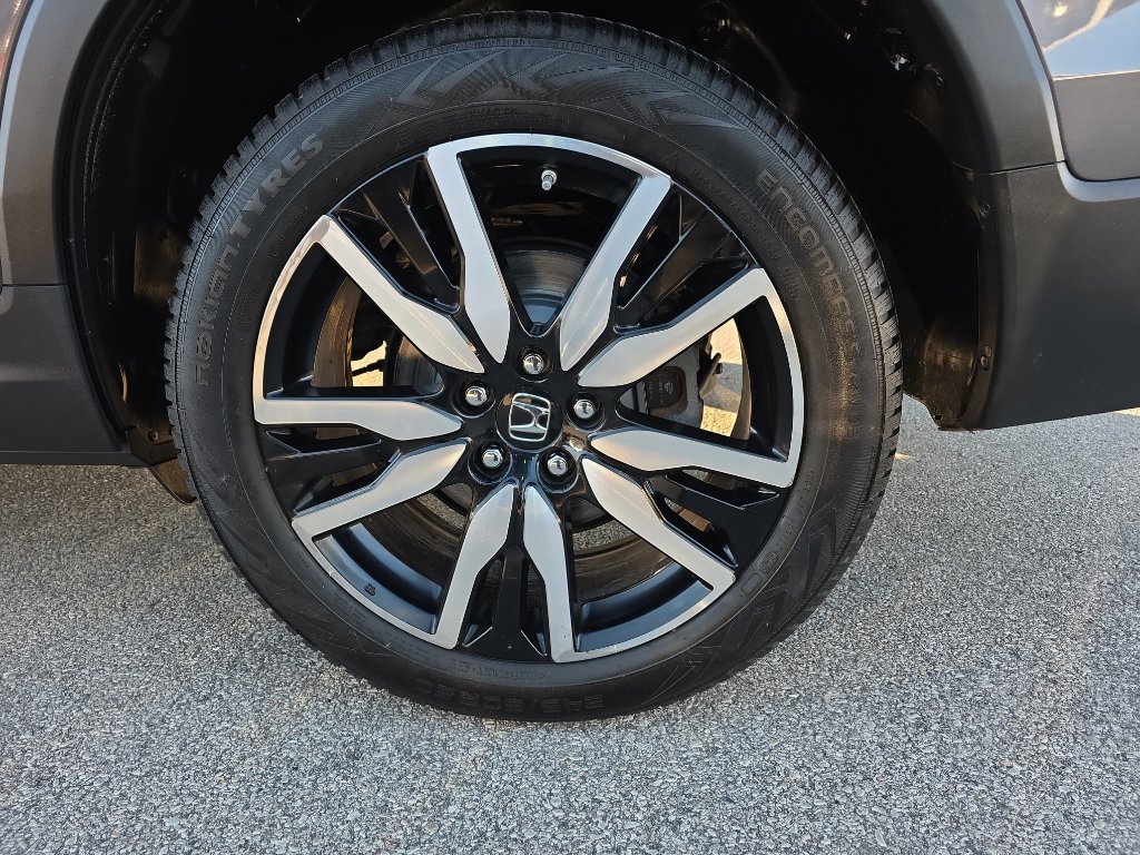 Used 2021 Honda Pilot Touring image 8