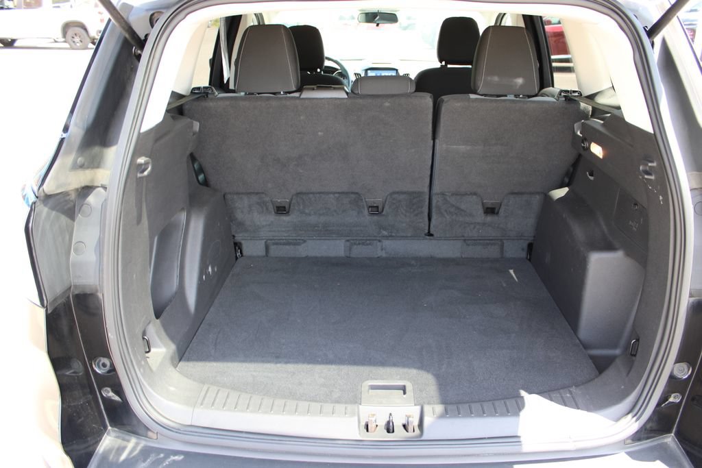 Used 2018 Ford Escape SE w/ SE Sync 3 Package AWD/4WD image 30