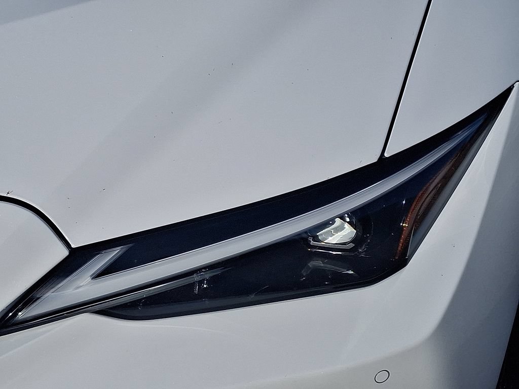 Used 2025 Lexus IS 350 F Sport w/ Accessory Package 2 AWD/4WD image 10