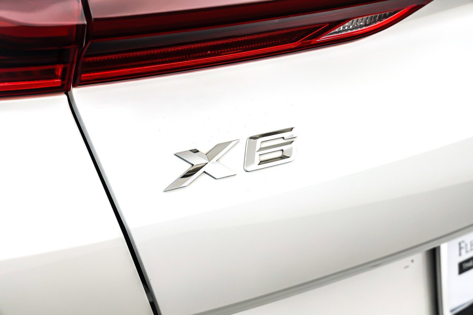 Used 2021 BMW X6 xDrive40i w/ Premium Package image 9