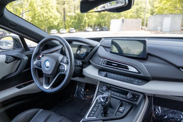 Used 2020 BMW i8 Coupe AWD/4WD image 45
