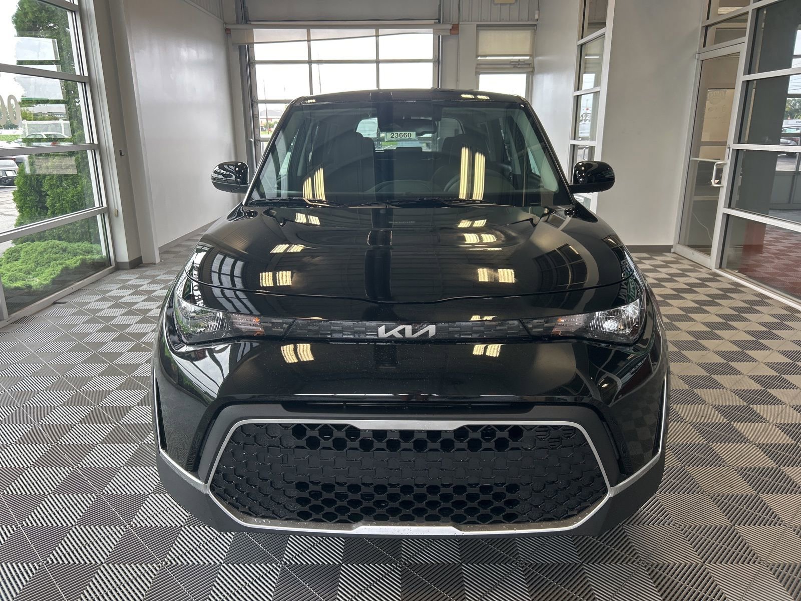 New 2025 Kia Soul S image 2