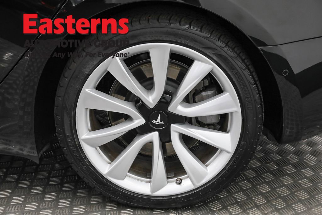 Used 2018 Tesla Model 3 Long Range image 32