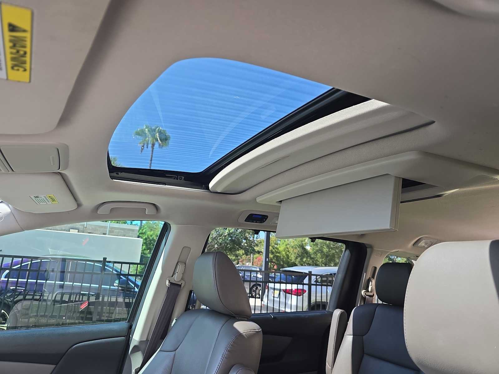 Used 2014 Honda Odyssey Touring image 29