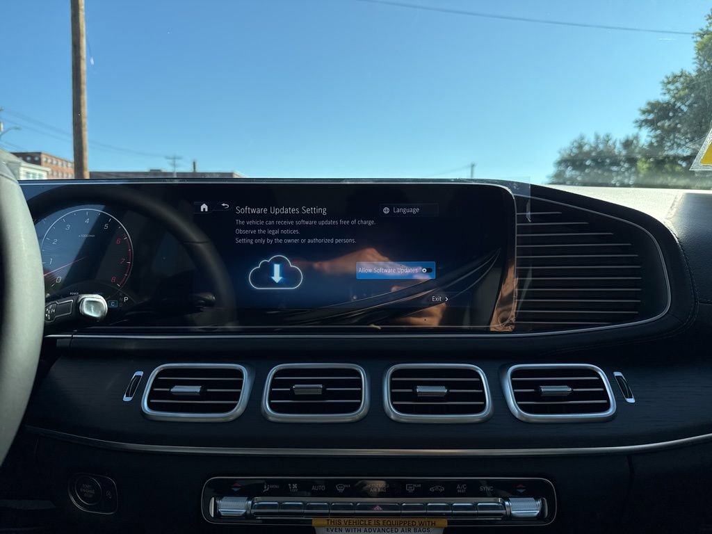 New 2026 Mercedes-Benz GLS 450 4MATIC image 23