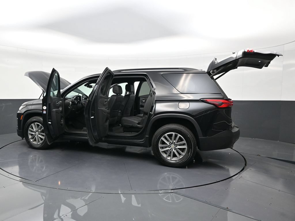 Used 2023 Chevrolet Traverse LT FWD image 28