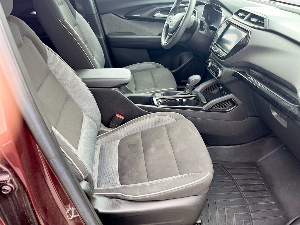Used 2022 Chevrolet TrailBlazer LT w/ Convenience Package AWD/4WD image 26